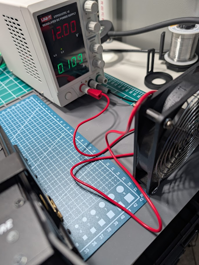 Power Supply with fan connected